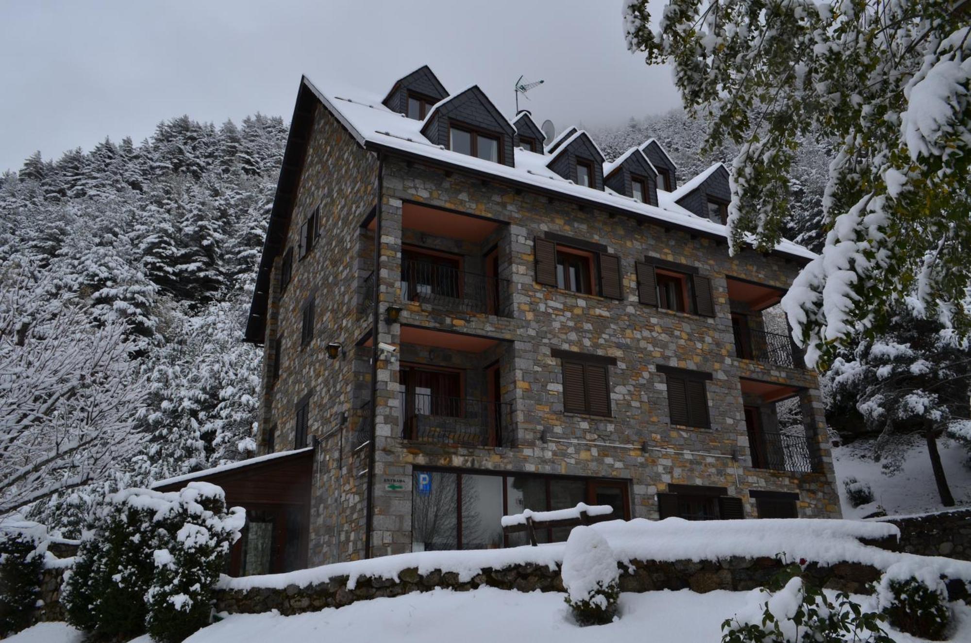 Apartaments La Peguera Bohí Exterior foto